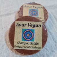 Shampoo Sólido con Ortiga Fortalecimiento Capilar - Ayur Vegan