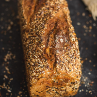 Pan de Molde integral c/semillas (Cortada y Freezada) 900gr - Forno del Paese